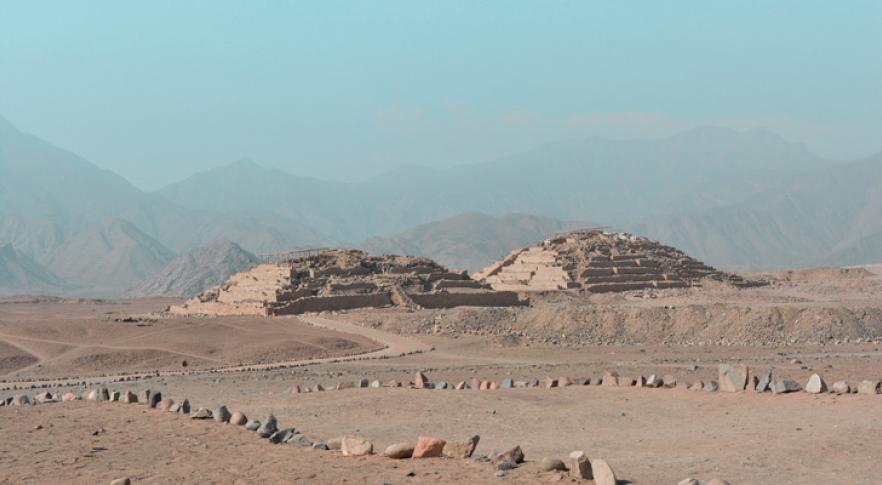 Antiguas Piramides Peruanas