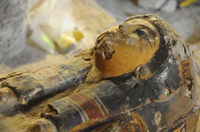 Abren el sarcófago milenario de una cantora egipcia-0